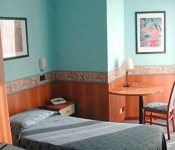 Esperia 3*